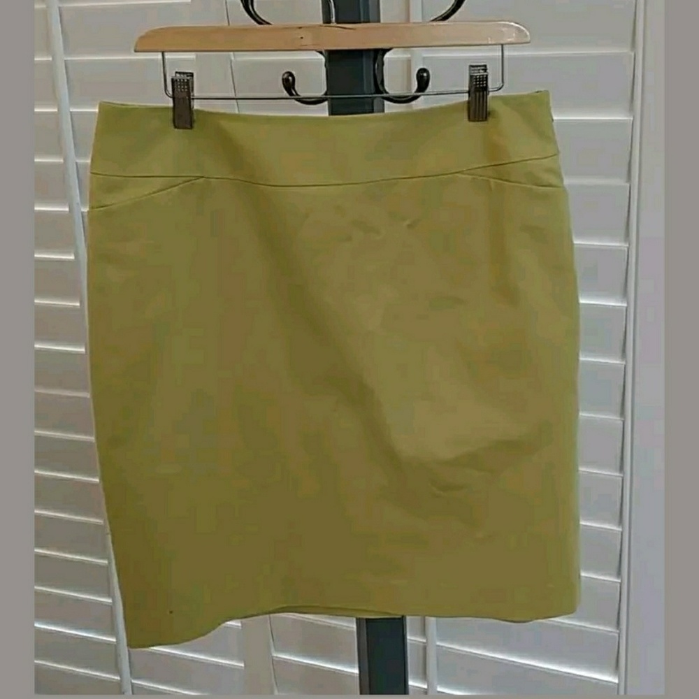 Halogen Lime Green Career Skirt Sz 12 Cotton Blend